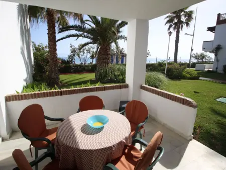 Location appartement à La Axarquía  Torrox, Appartement in Torrox Costa mit Großem gemeinsamem Pool und Meerblick
