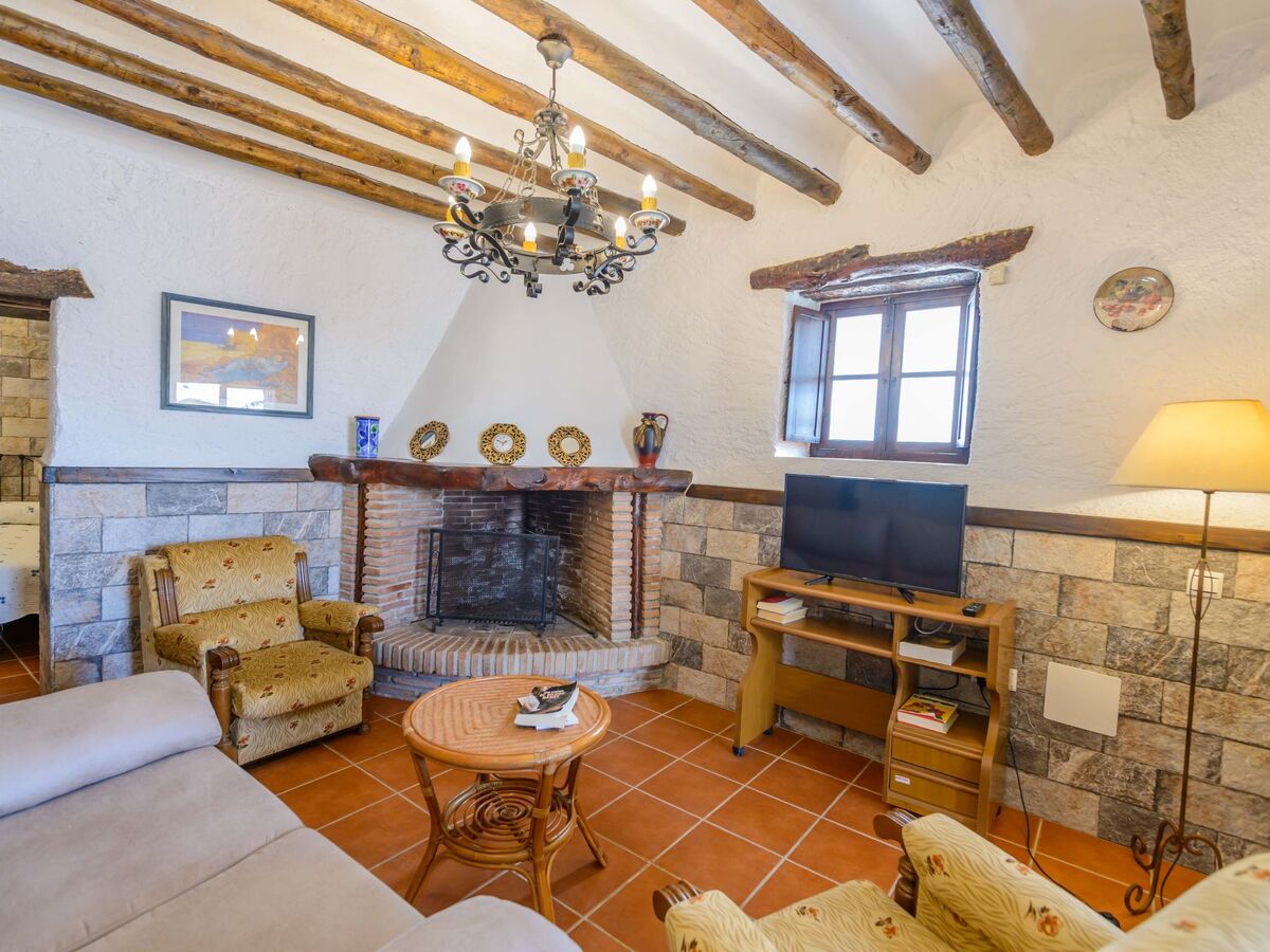 Maison 2 chambres avec piscine à Alcaucín - Photo 3