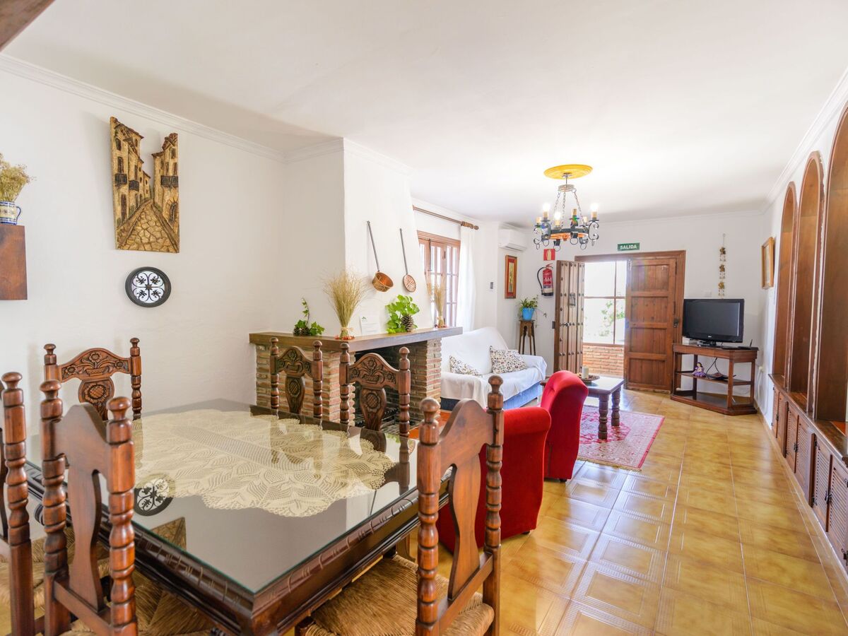 Maison Patio de los Naranjos avec piscine à Alcaucín - Photo 9