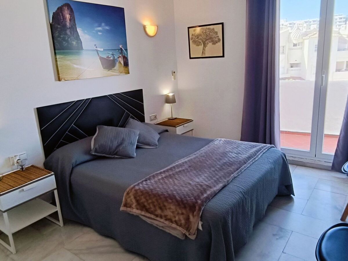 Appartement Puerto Marina, 50 m de la plage - Photo 1