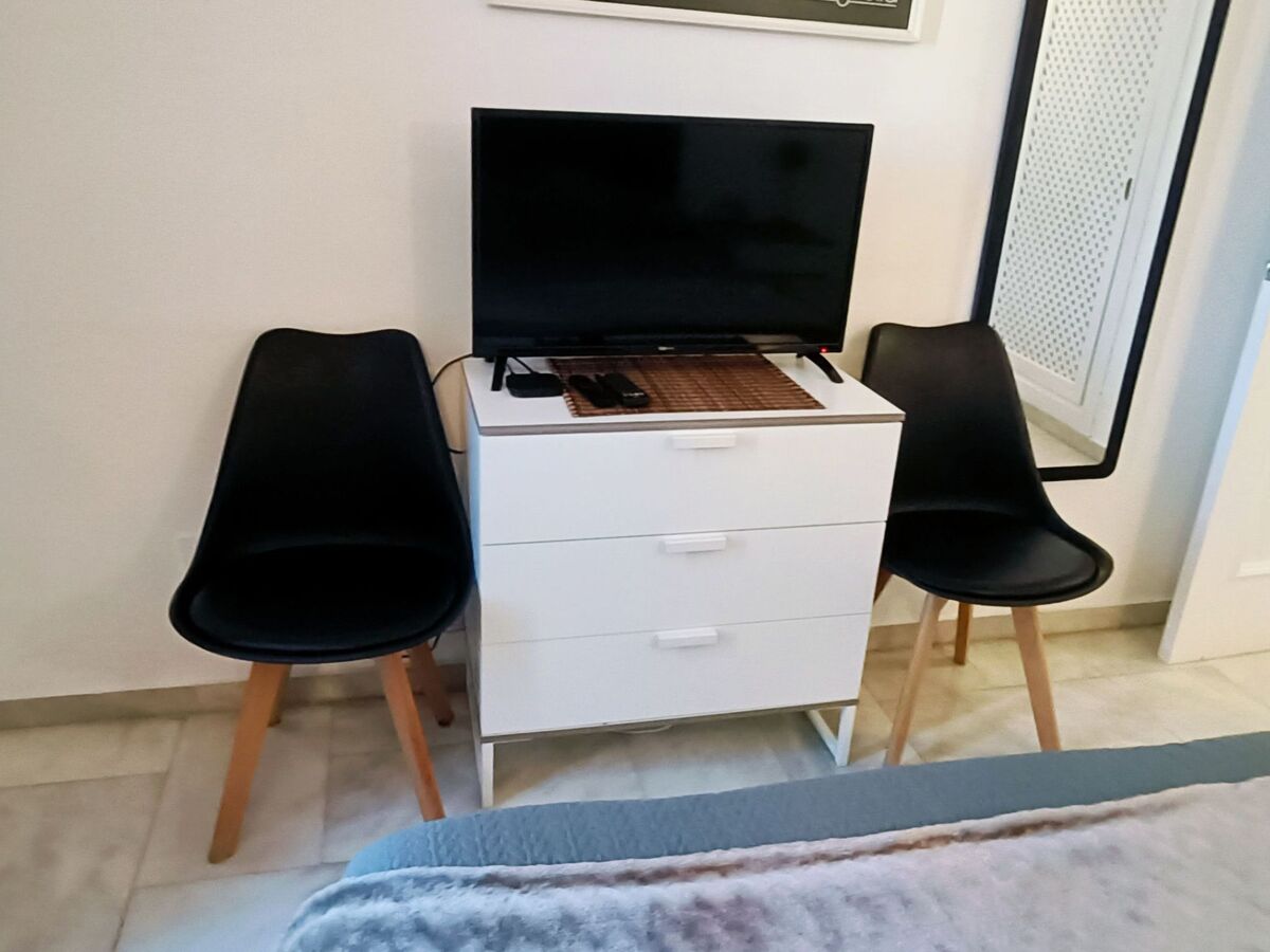 Appartement Puerto Marina, 50 m de la plage - Photo 4