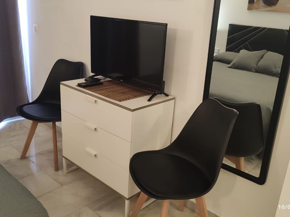 Appartement Puerto Marina, 50 m de la plage - Photo 5