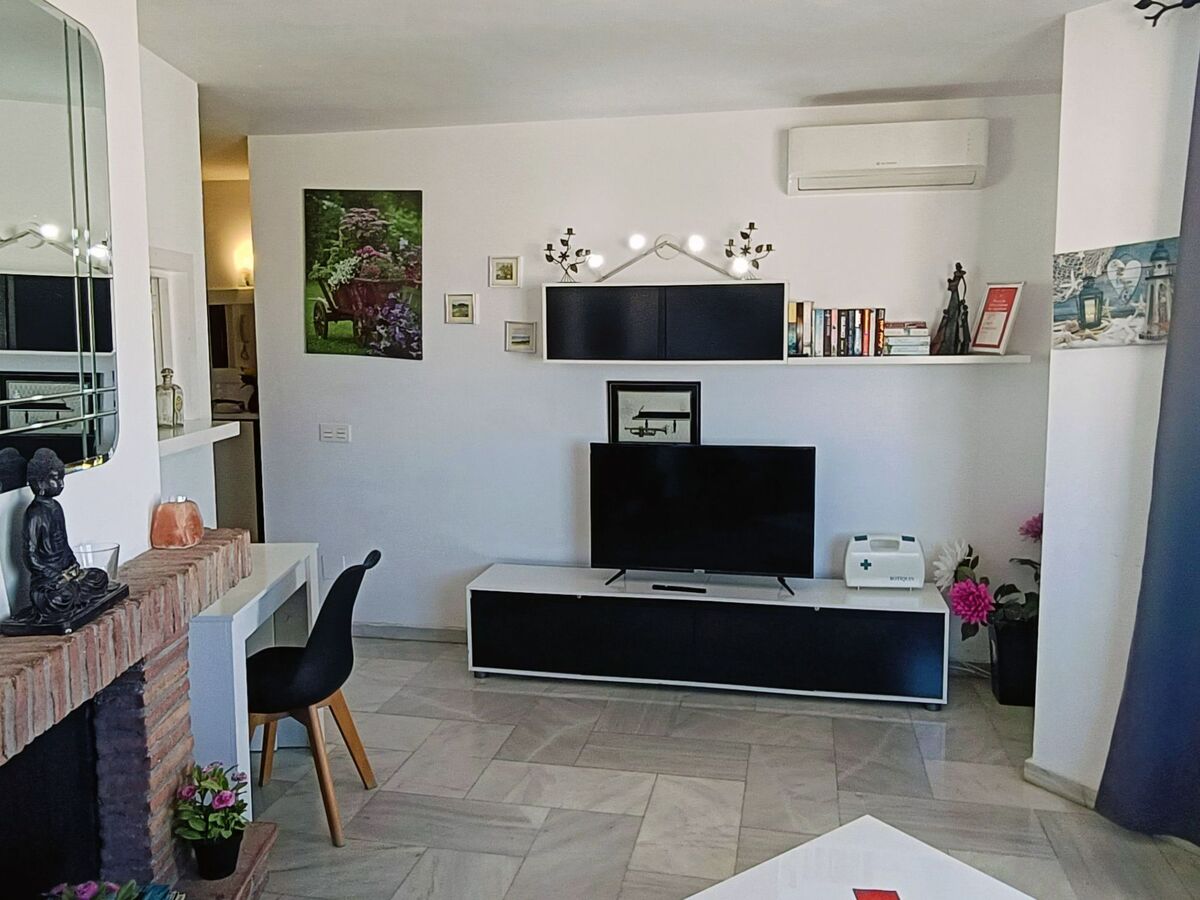 Appartement Puerto Marina, 50 m de la plage - Photo 8