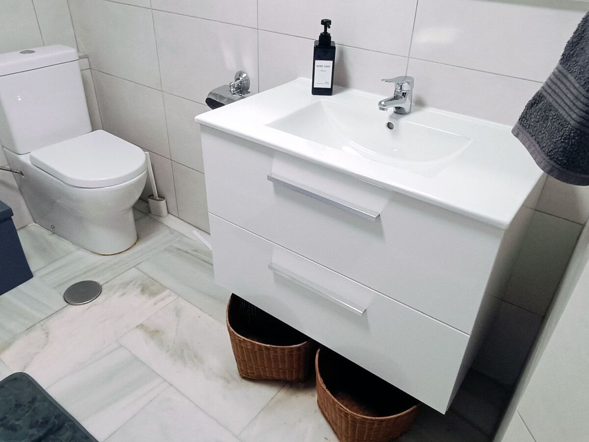Appartement Puerto Marina, 50 m de la plage - Photo 21