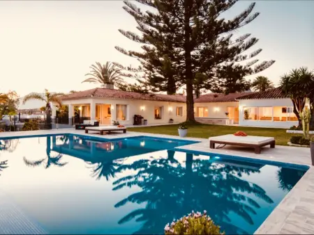 Location maison à Marbella, Villa Issabella für 16 Personen