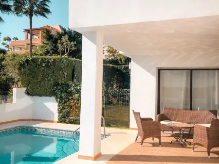 Schöne 4BDR-Villa mit fantastischer Aussicht, Location Maison 8 personnes à Marbella - Photo 2