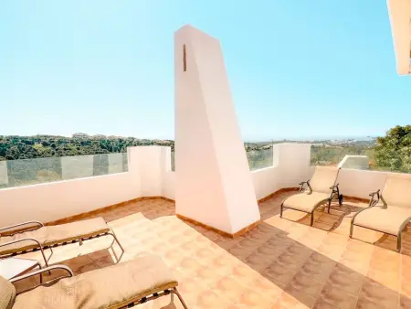 Schöne 4BDR-Villa mit fantastischer Aussicht, Location Maison 8 personnes à Marbella - Photo 4
