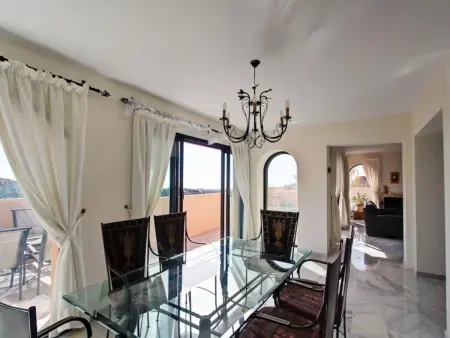 Schöne 4BDR-Villa mit fantastischer Aussicht, Location Maison 8 personnes à Marbella - Photo 11