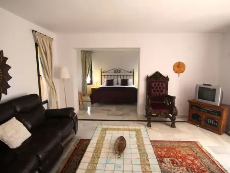 Schöne 4BDR-Villa mit fantastischer Aussicht, Location Maison 8 personnes à Marbella - Photo 13