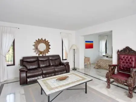 Schöne 4BDR-Villa mit fantastischer Aussicht, Location Maison 8 personnes à Marbella - Photo 15
