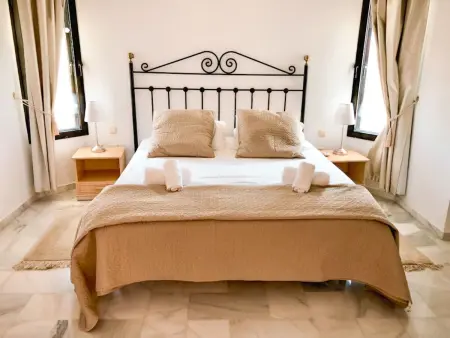Schöne 4BDR-Villa mit fantastischer Aussicht, Location Maison 8 personnes à Marbella - Photo 17