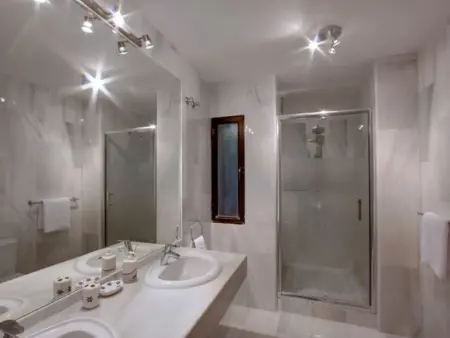 Schöne 4BDR-Villa mit fantastischer Aussicht, Location Maison 8 personnes à Marbella - Photo 22