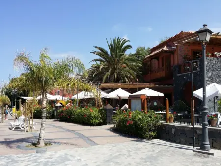 Appartement El Duque, piscine chauffée à Costa Adeje : photo 35