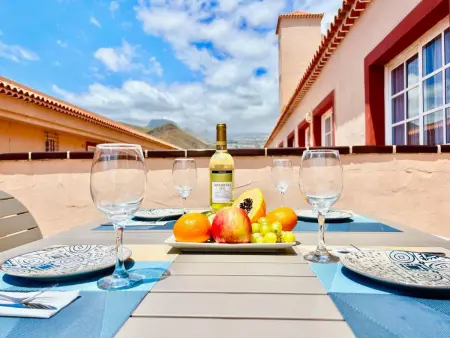 Location appartement à Los Cristianos, Appartement in Los Cristianos mit gemeinsamem Pool und Terrasse