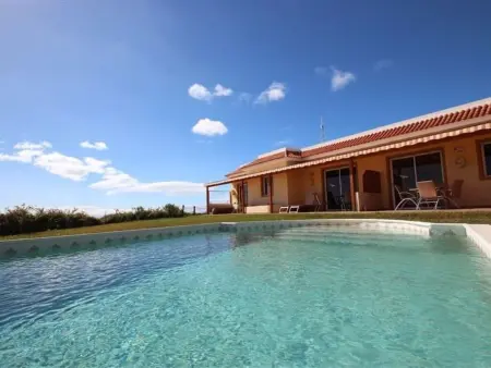 Appartement Mariposa avec piscine commune à Playa San Juan : photo 8