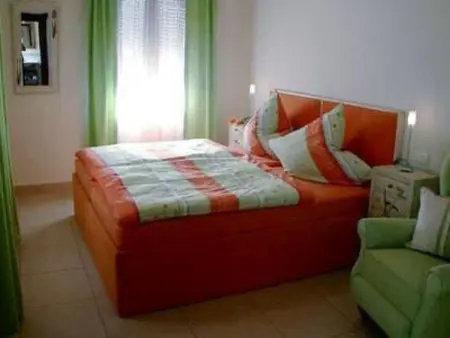 Maison 4 chambres avec piscine chauffée à Puerto De Santiago - Photo 8