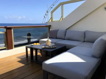 Appartement Las Canteras : terrasse 25m² face à la mer : photo 2