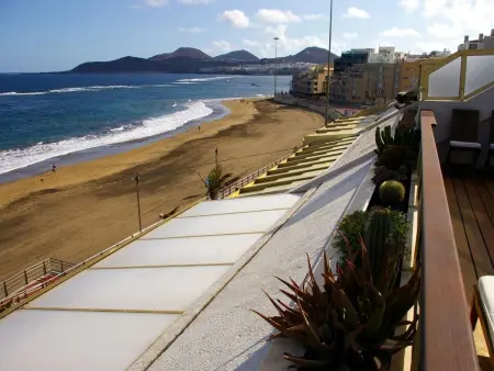 Appartement Las Canteras : terrasse 25m² face à la mer : photo 28