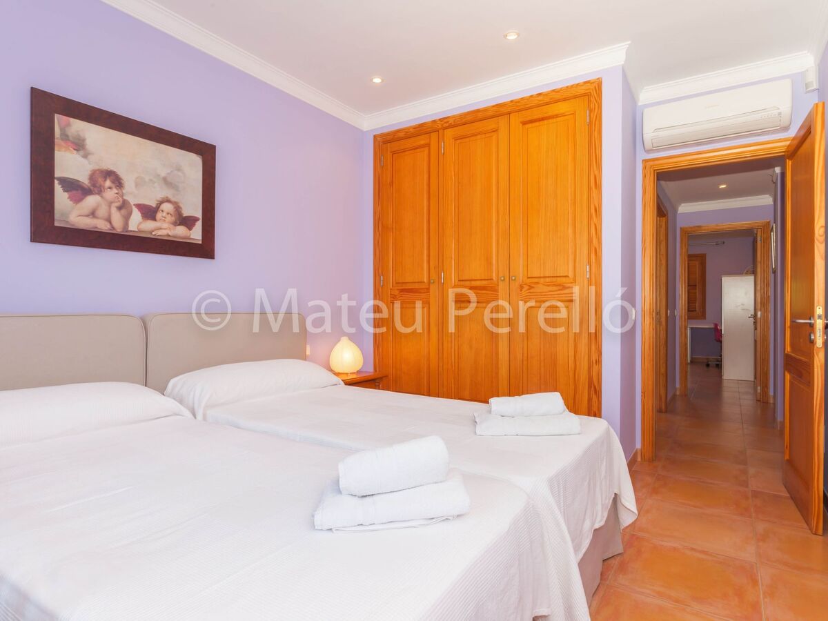 Villa Santa Eulalia – 5 chambres, piscine et terrain à Santa Margalida - Photo 12