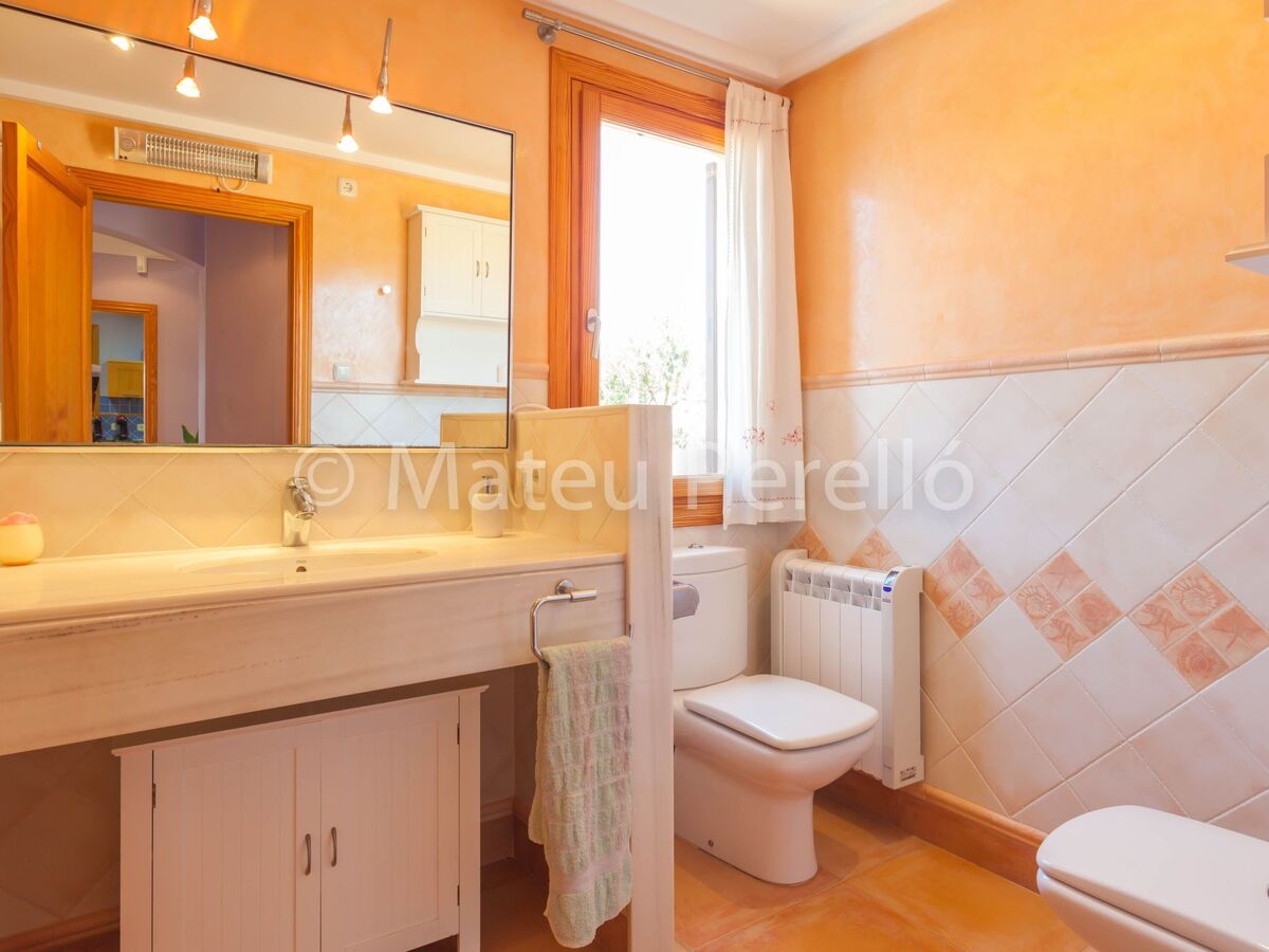 Villa Santa Eulalia – 5 chambres, piscine et terrain à Santa Margalida - Photo 13