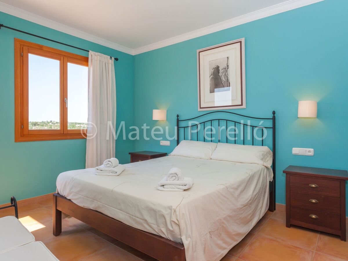 Villa Santa Eulalia – 5 chambres, piscine et terrain à Santa Margalida - Photo 16