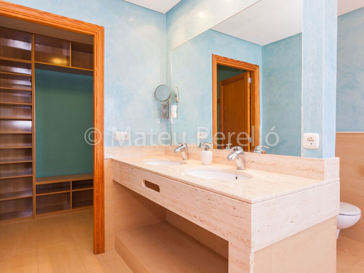 Villa Santa Eulalia – 5 chambres, piscine et terrain à Santa Margalida - Photo 18