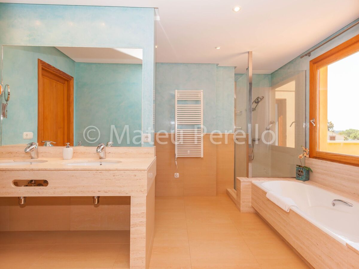Villa Santa Eulalia – 5 chambres, piscine et terrain à Santa Margalida - Photo 19