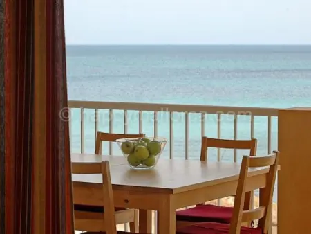 Location appartement à Son Serra de Marina, Komfortables Appartement in erster Meereslinie