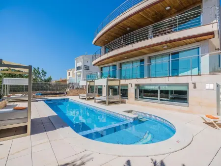 Location maison à Port d'Alcúdia, Atemberaubende Villa mit Whirlpool, beheiztem Pool und Meerblick in Aucanada
