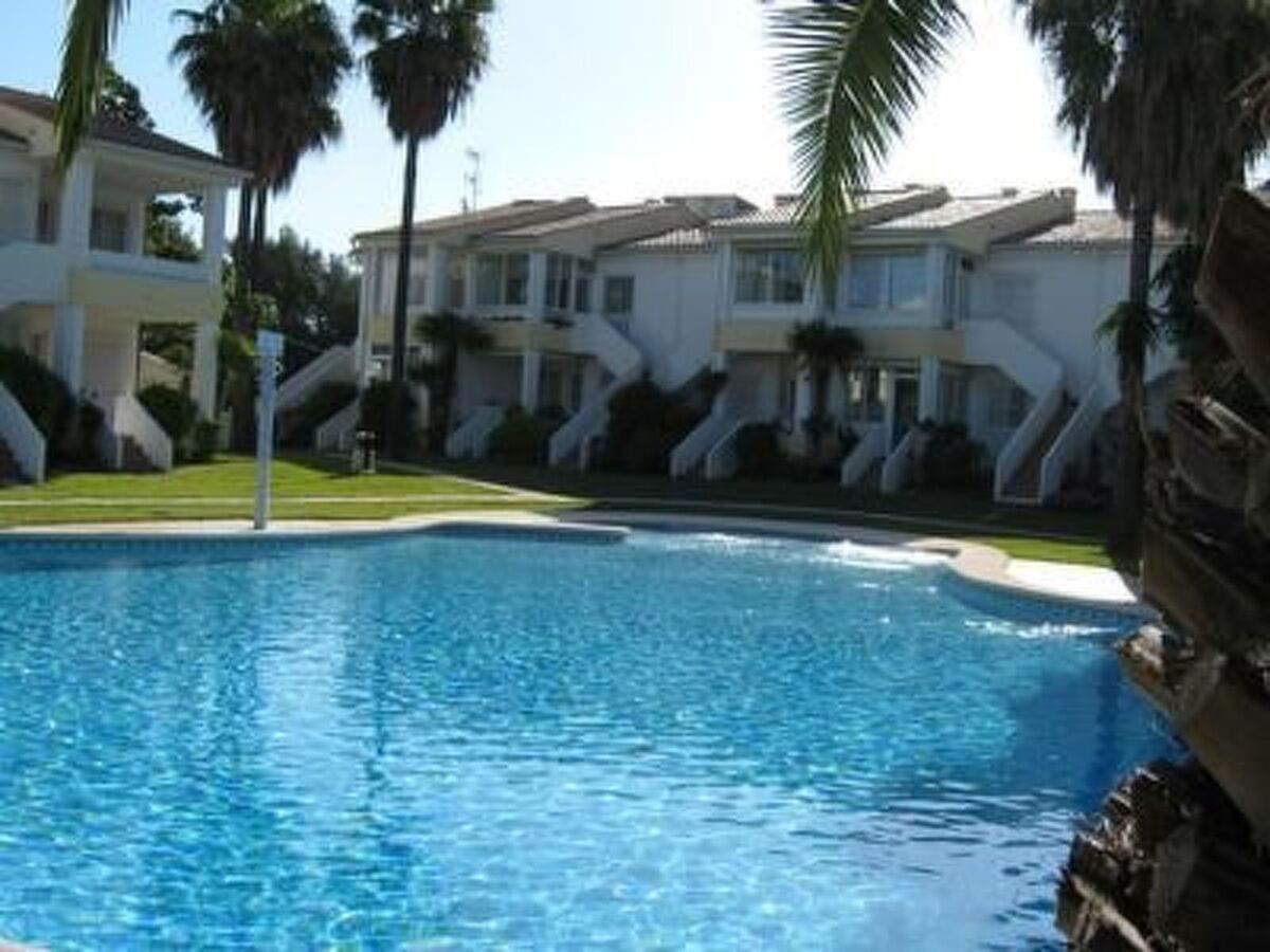 Maison mitoyenne avec piscine à 800 m de la mer - Photo 10