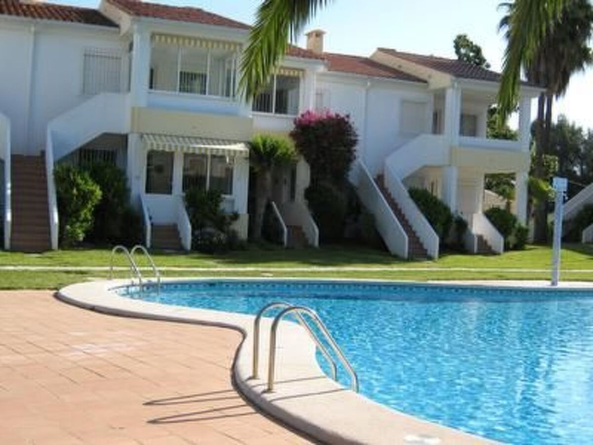 Maison mitoyenne avec piscine à 800 m de la mer - Photo 13