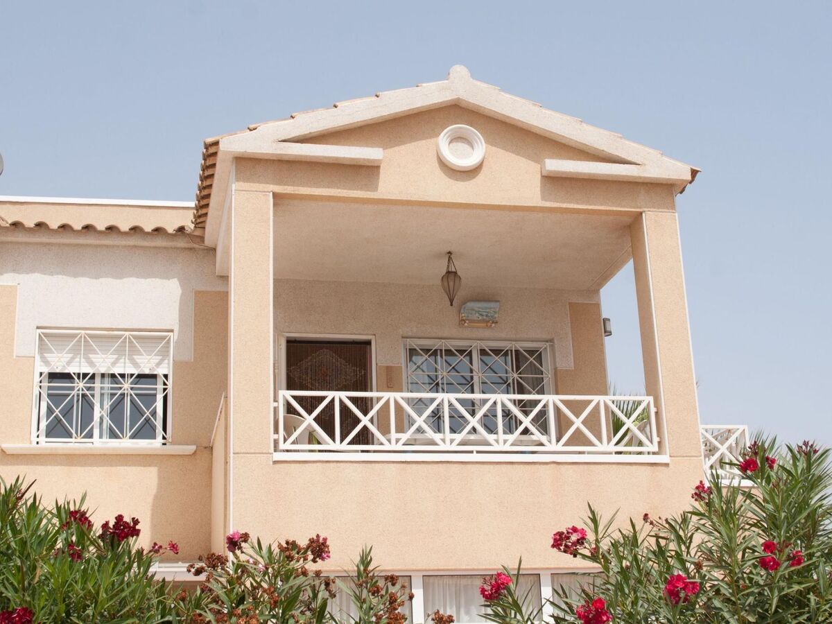 Appartement Torrevieja, terrasse toit et balcon, piscine - Photo 1
