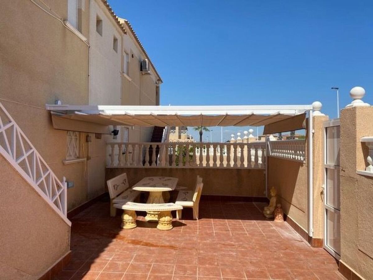 Appartement Torrevieja, terrasse toit et balcon, piscine - Photo 11