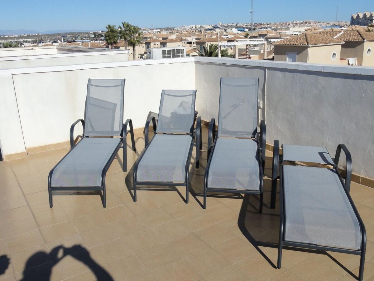 Appartement Torrevieja, terrasse toit et balcon, piscine - Photo 13
