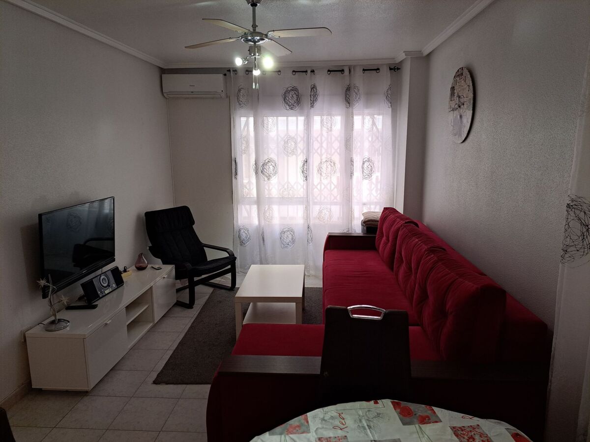Appartement 80m² Torrevieja, 180m de la plage - Photo 3