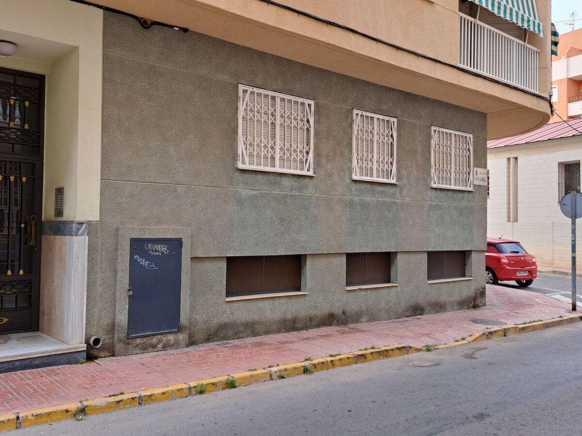 Appartement 80m² Torrevieja, 180m de la plage - Photo 18