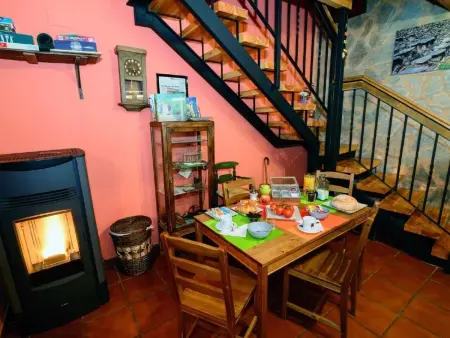 Appartement rural rénové 4 pers. à Benllera, Léon : photo 15