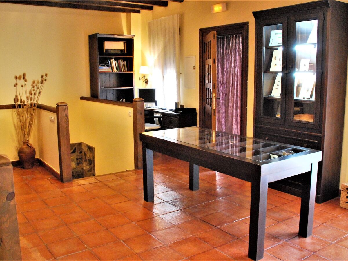 Maison 4 chambres avec piscine à Navas de Estena - Photo 9