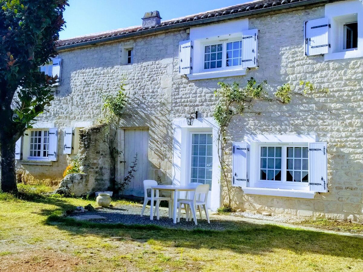 Steinhaus Ardenne – Maison pierre 3 pers. Fontenay-le-Comte - Photo 1