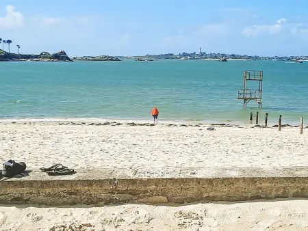 Maison Ty Saoson, vue mer à 400m de la plage : photo 5