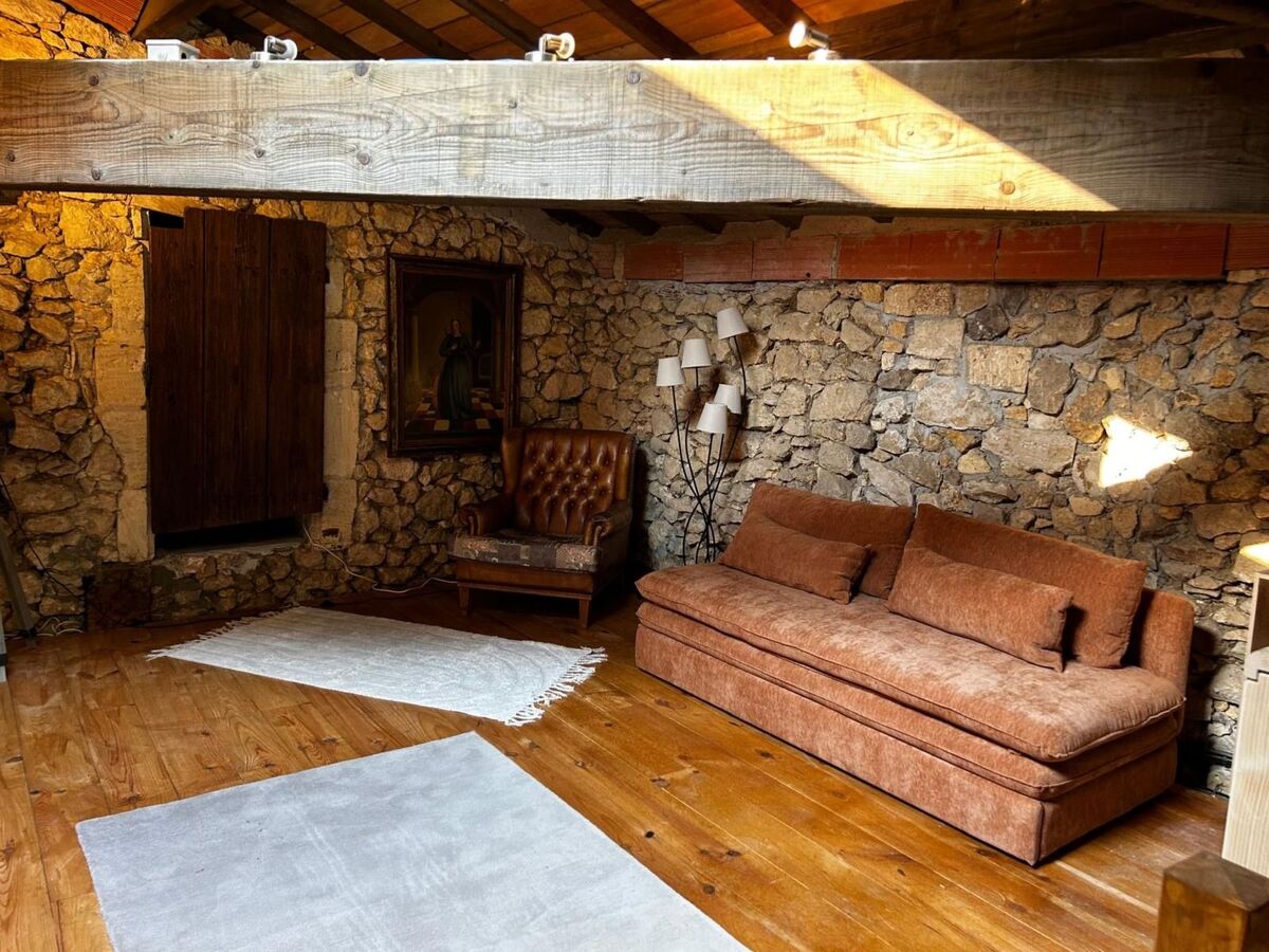 Maison en pierre avec piscine à Pujols - Photo 4