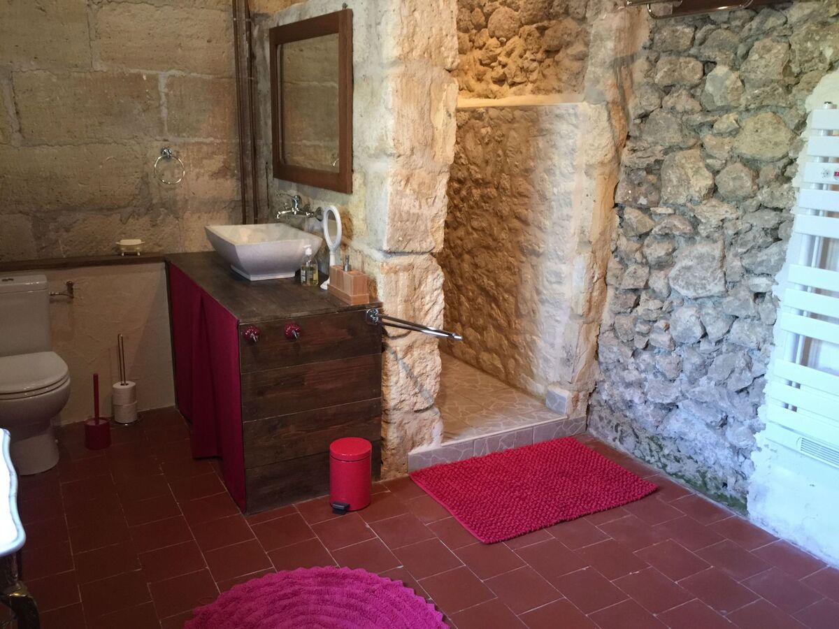 Maison en pierre avec piscine à Pujols - Photo 11