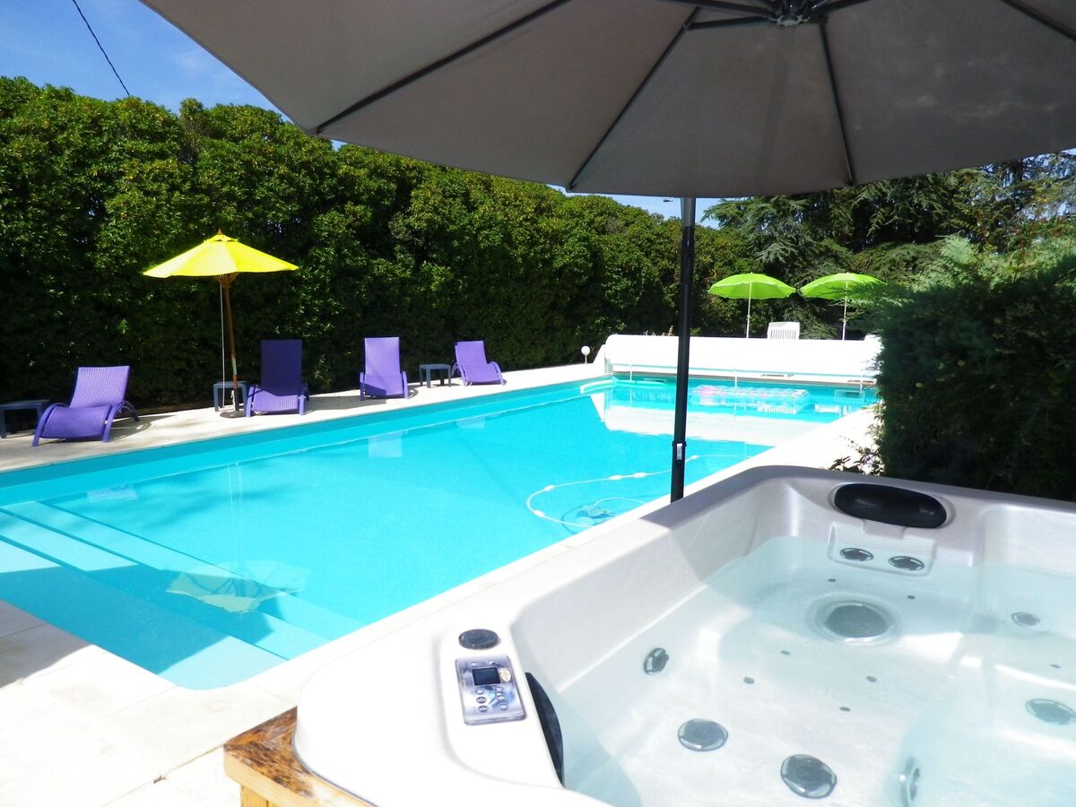 Maison 6 chambres avec piscine chauffée et spa - Photo 22