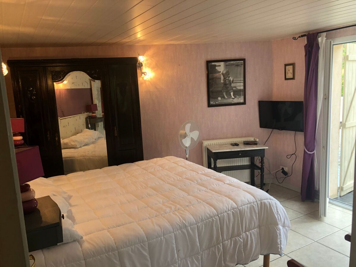 Aube-sur-la-Vallée, appartement 4 chambres avec piscine - Photo 11