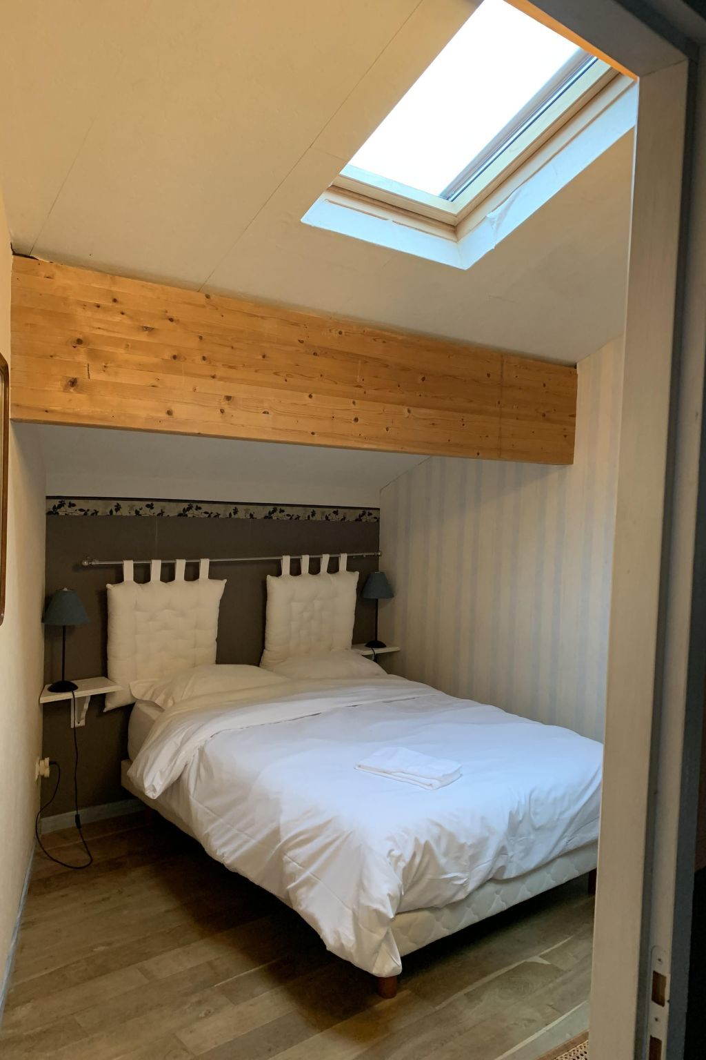 Aube-sur-la-Vallée, appartement 4 chambres avec piscine - Photo 15