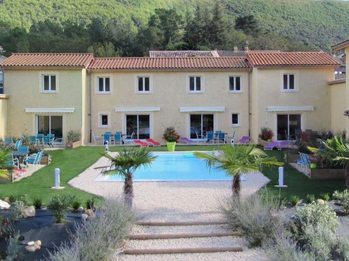 Maison 2 chambres avec piscine à Gagnières - Photo 2