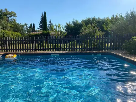 Gîte Chez Albert, 40m² avec piscine en Provence : photo 8