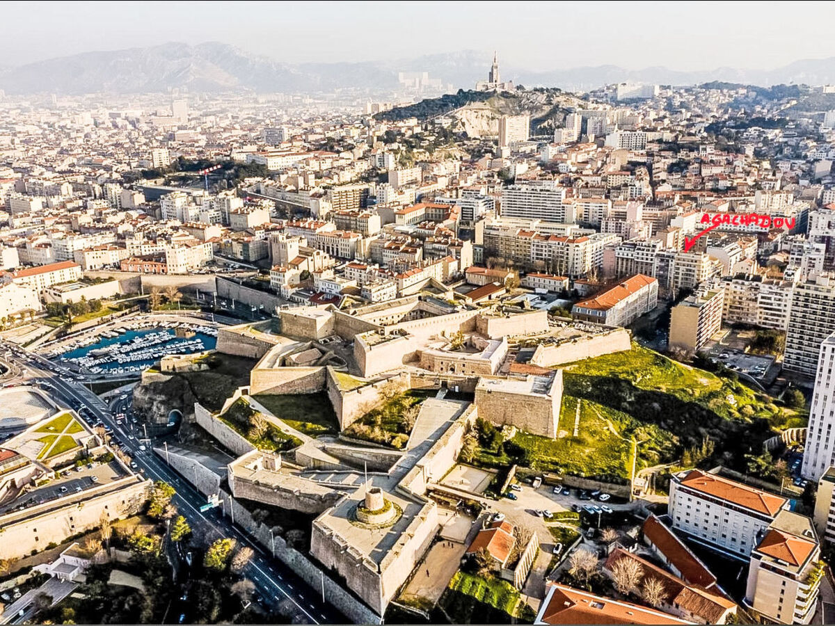 Studio Agachadou Marseille : 36m² de terrasses panoramiques - Photo 16
