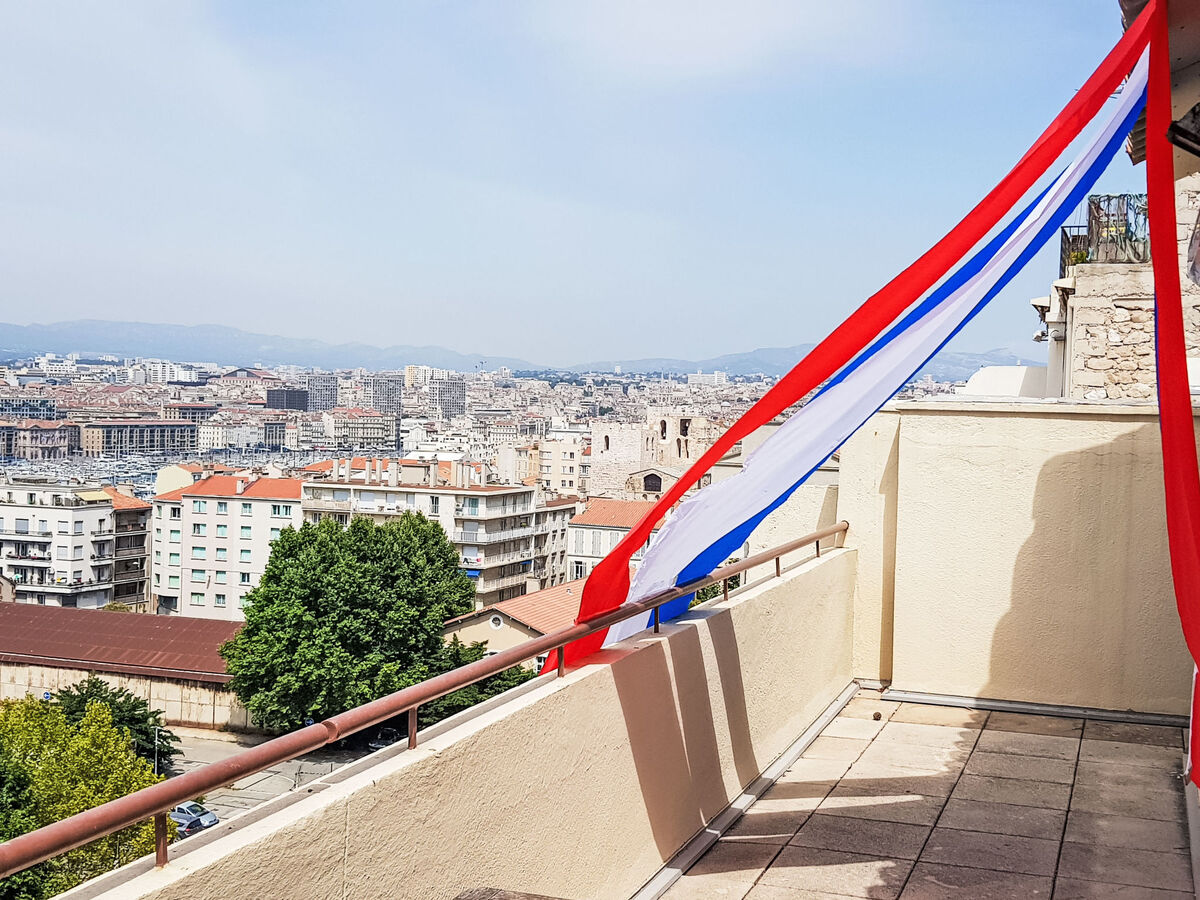 Studio Agachadou Marseille : 36m² de terrasses panoramiques - Photo 17