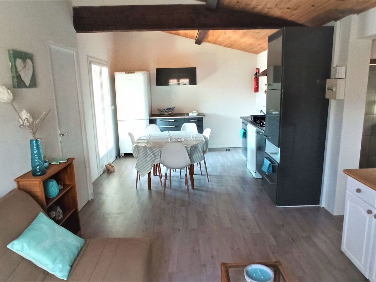 Appartement 2 chambres, grande terrasse couverte à Cavalaire - Photo 1